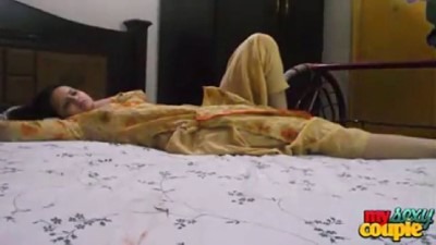 Chennai Pen Kuthiyai Naki Ookum Tamil Mms Sex